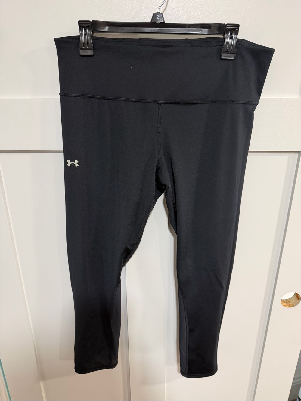 Under Armour Black Capri Workout Leggings